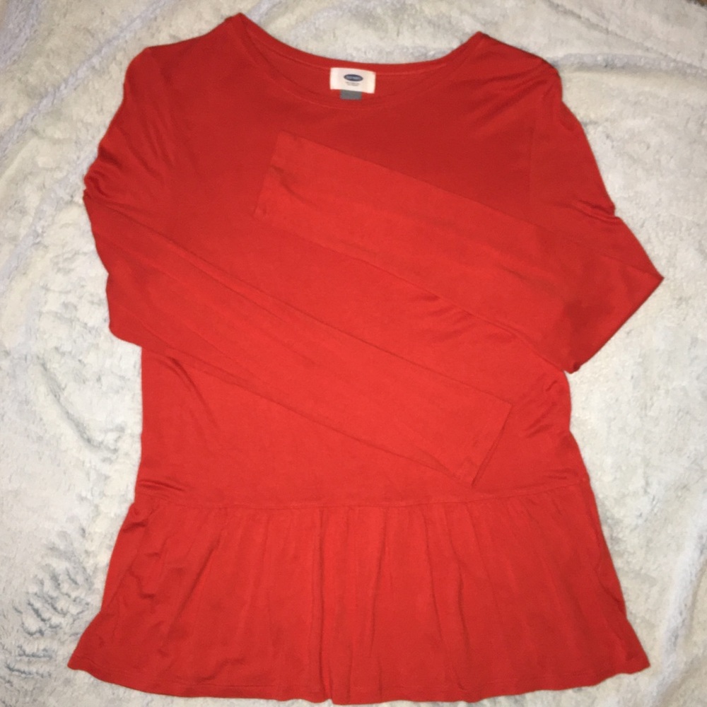 Women’s Old Navy red long sleeve